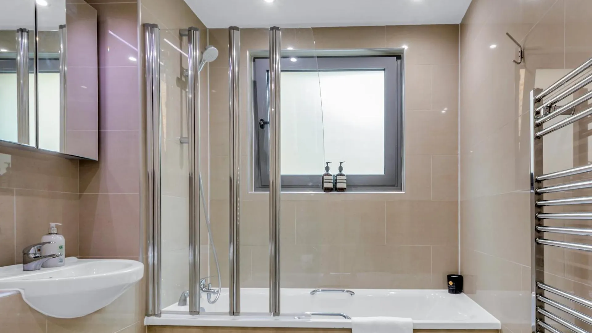Mysquare Bright & Modern Flats In Hoxton, Shoreditch London Apartment
