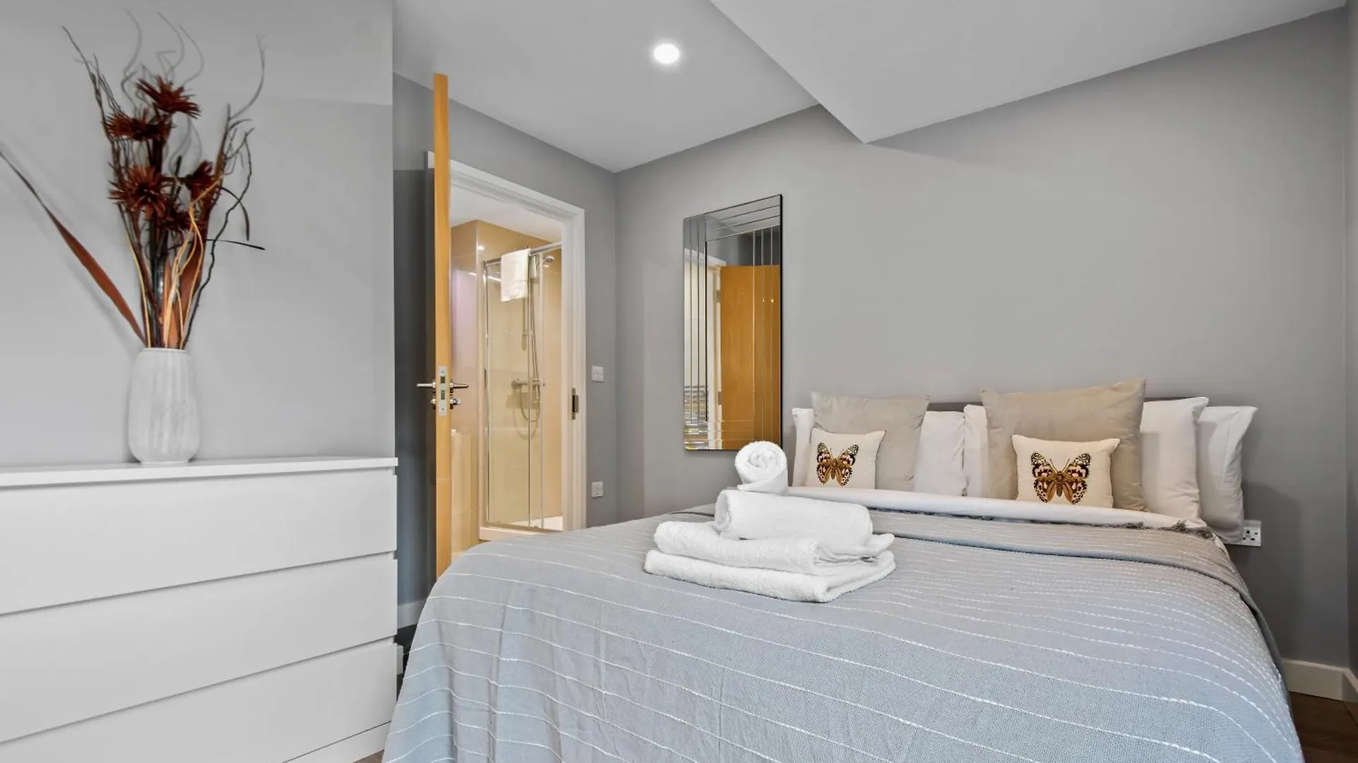 Mysquare Bright & Modern Flats In Hoxton, Shoreditch location